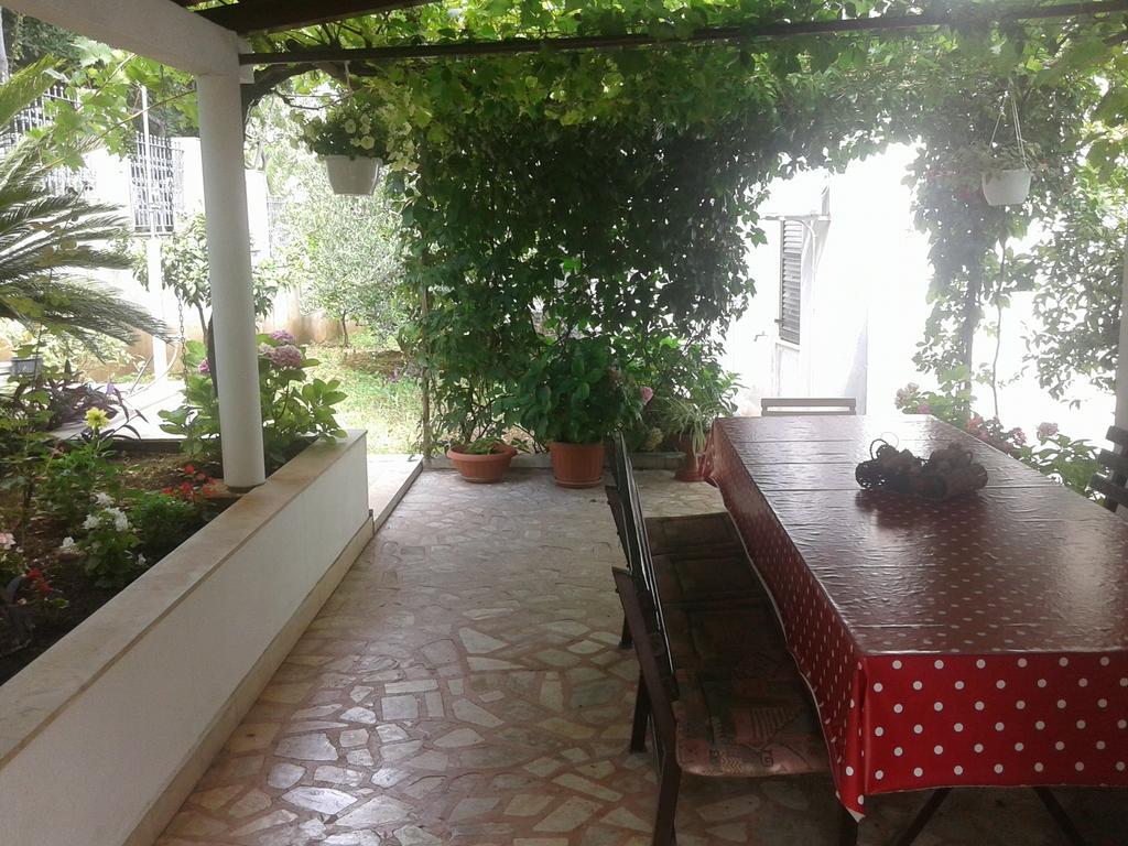 Apartments Villa Zvonimir Слатине Номер фото